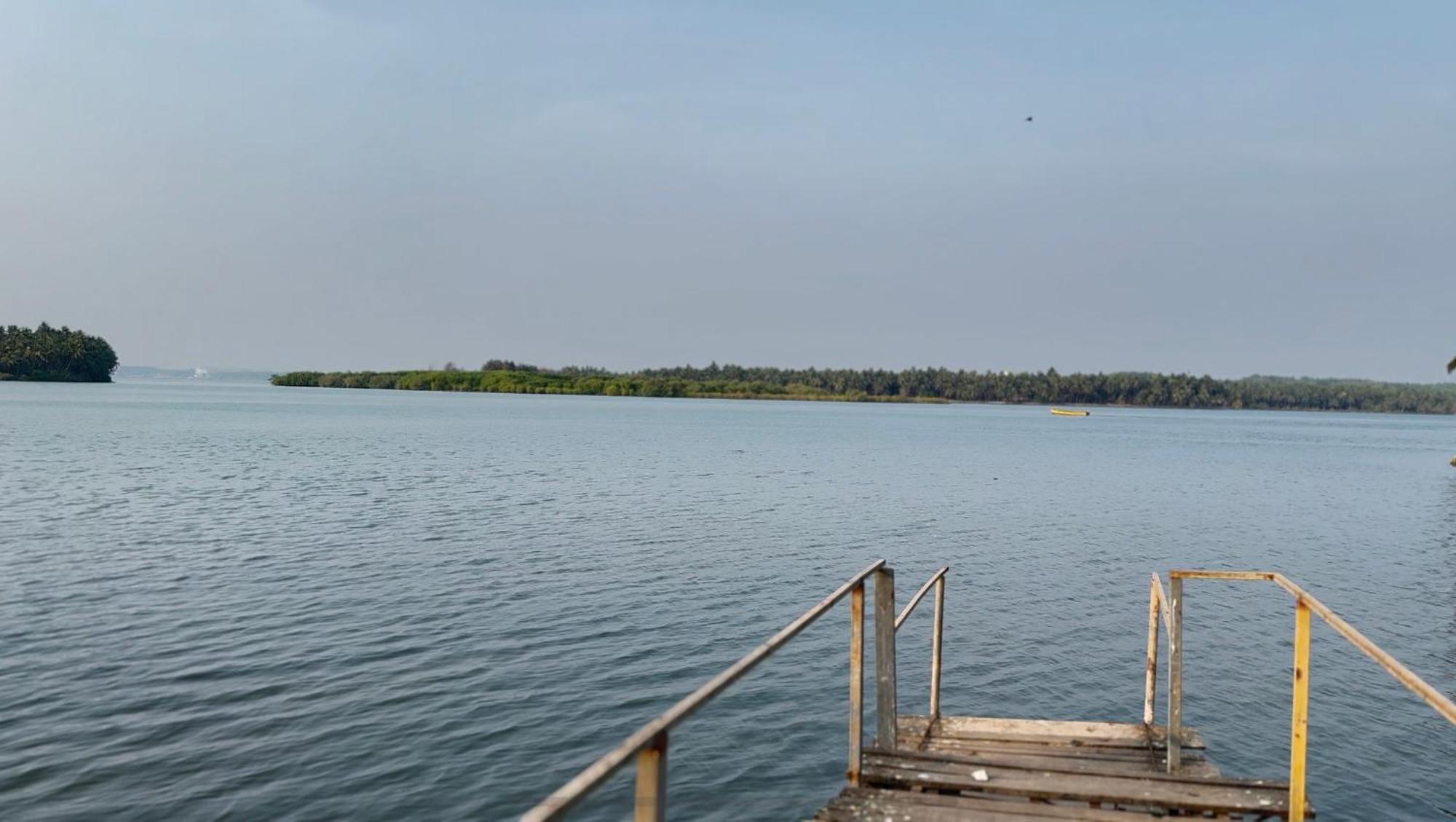 Kalyānpur The Glasswater By The Backwater Homestay מראה חיצוני תמונה