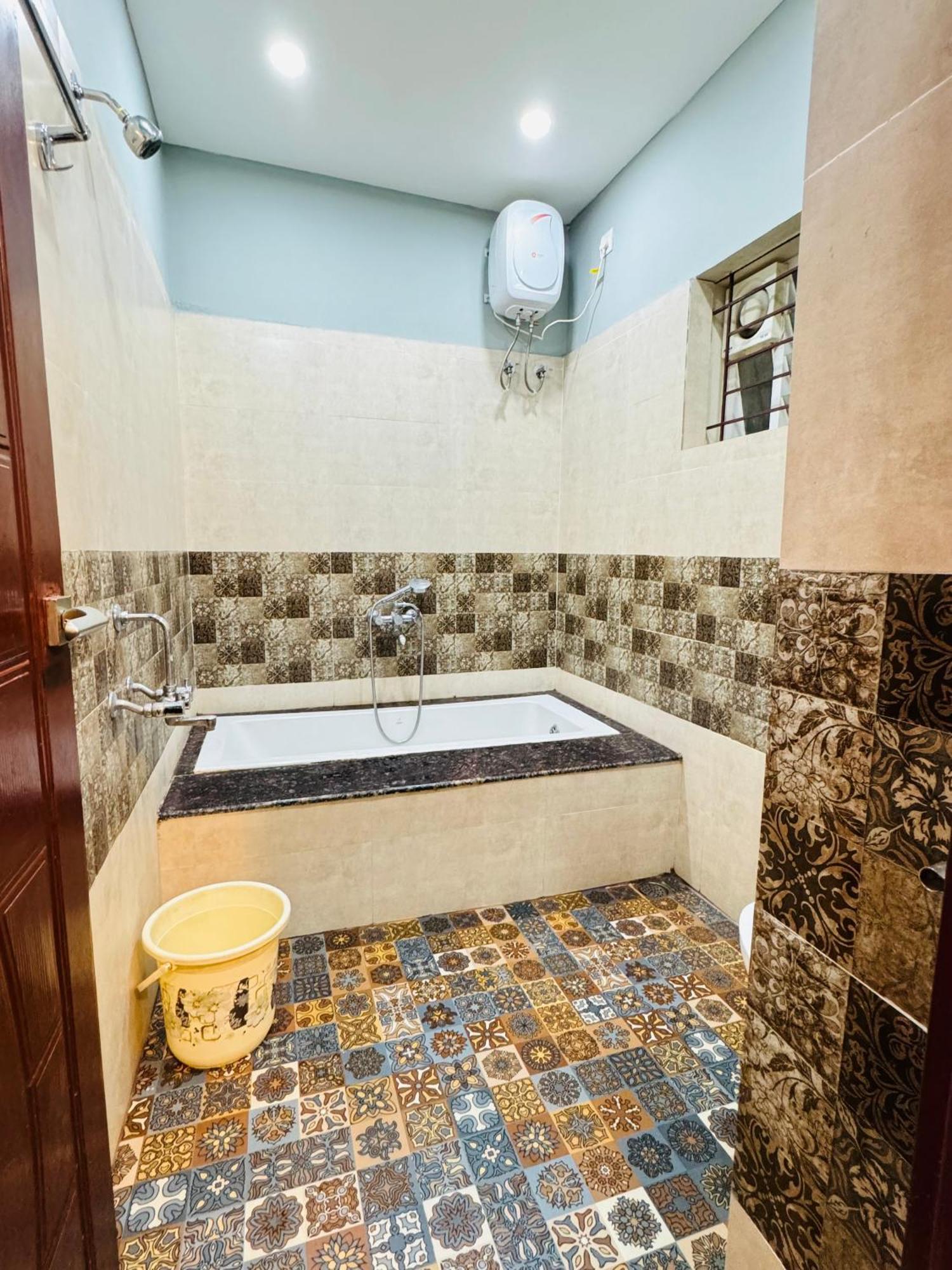 Kalyānpur The Glasswater By The Backwater Homestay מראה חיצוני תמונה